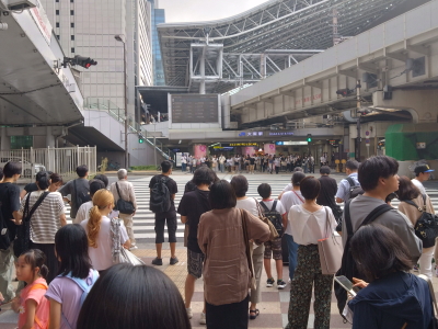 阪急「大阪梅田駅」からのアクセス（地上）写真3